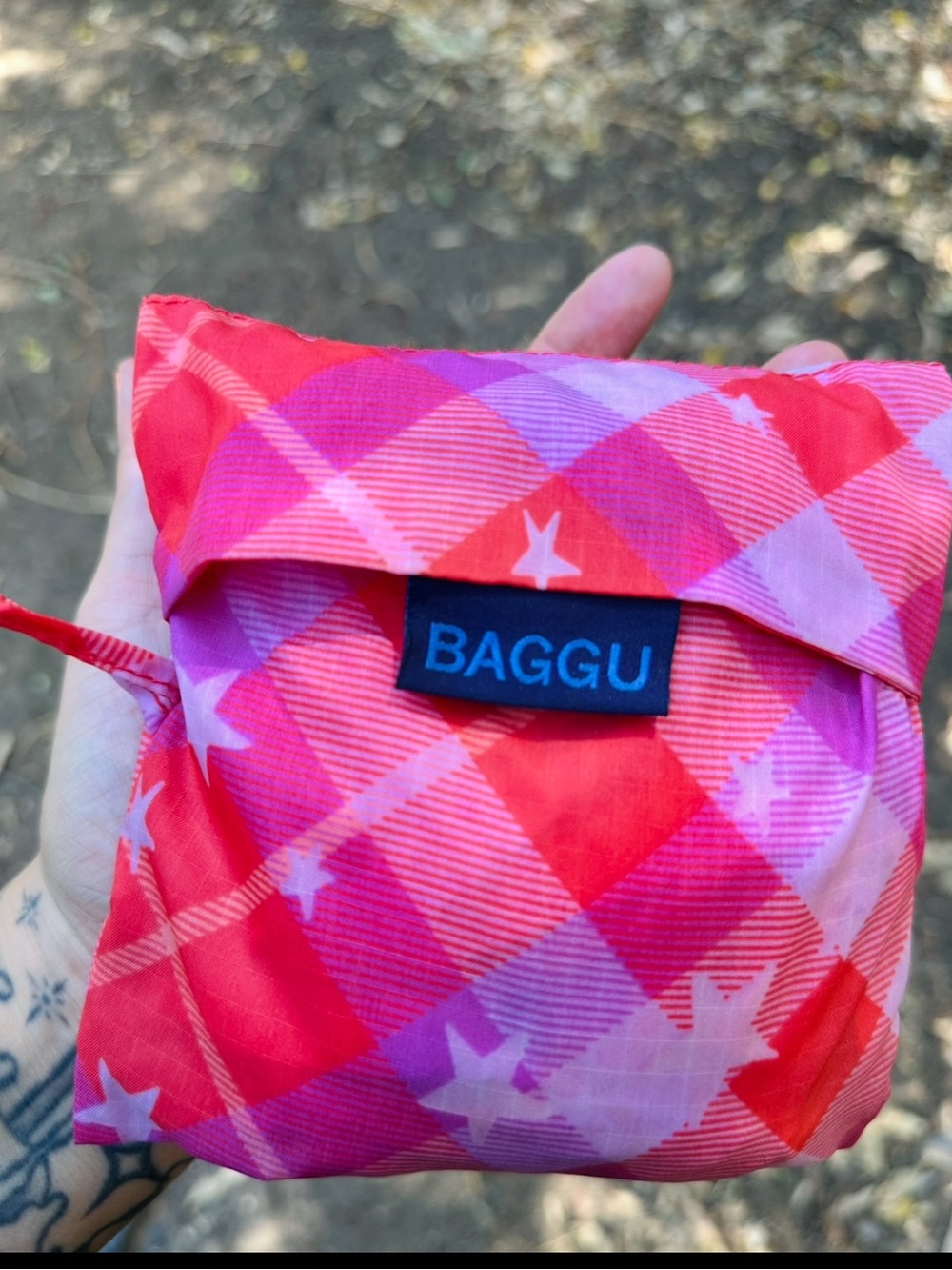 BAGGU BIG reusable bag in pink star plaid